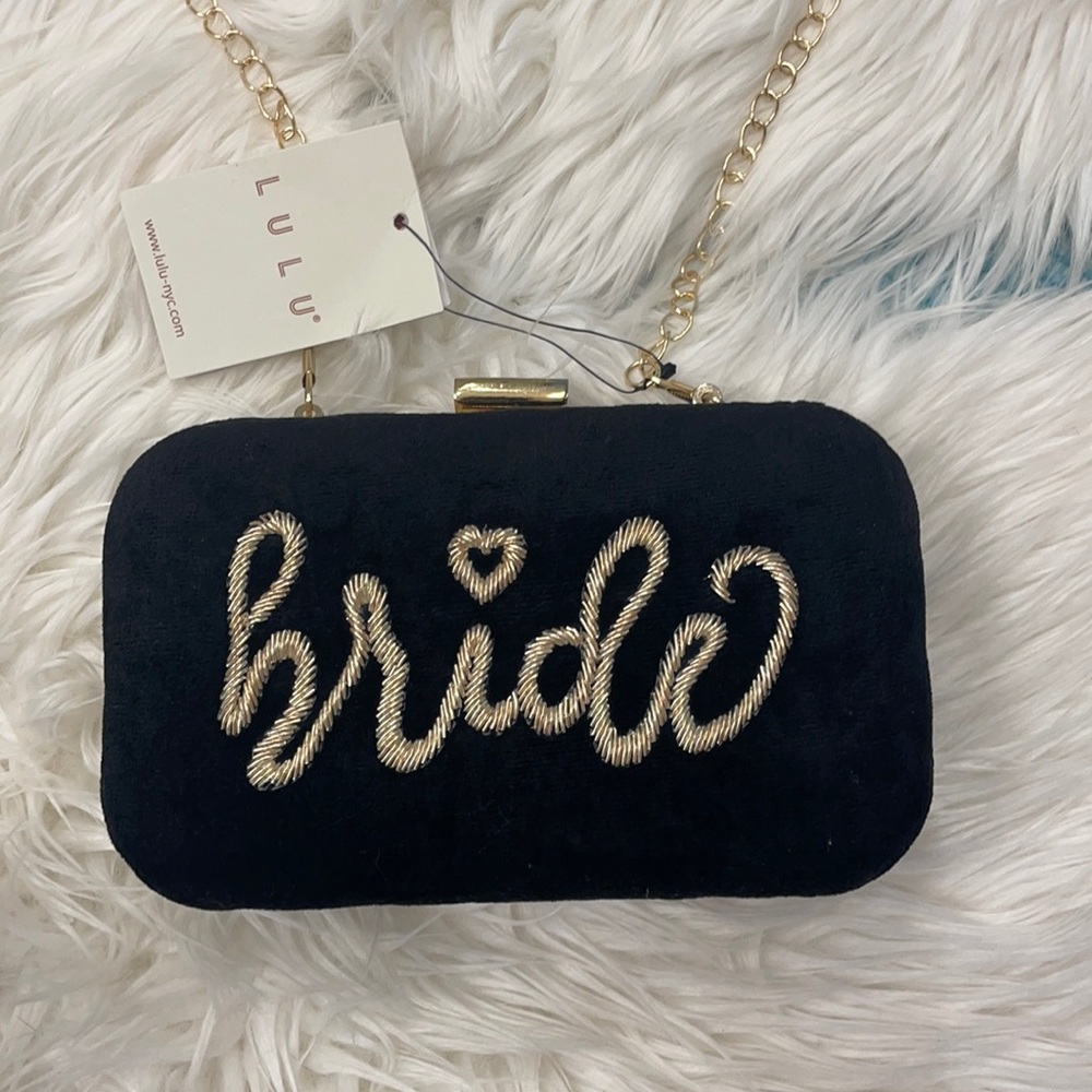 Women’s lulu NYC bride crossbody